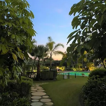 Breathtaking Apartment, Paradise Palm View Marbella شقة إِستيبونا